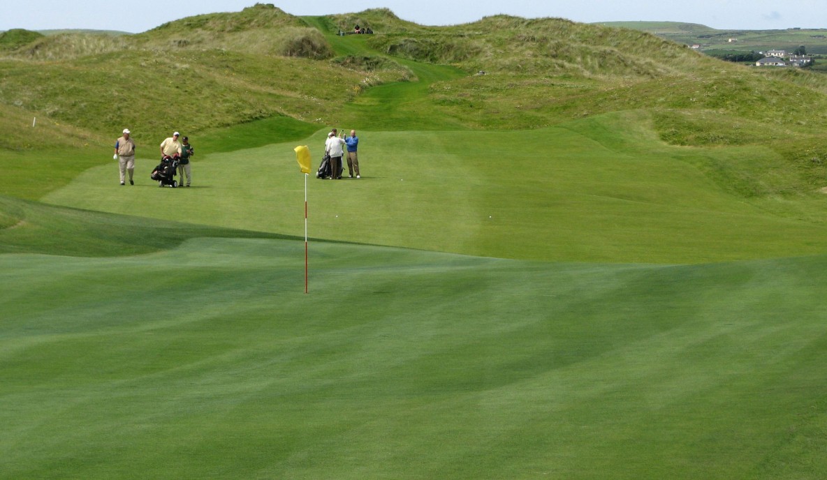 Lahinch Golf Club Review - Graylyn Loomis